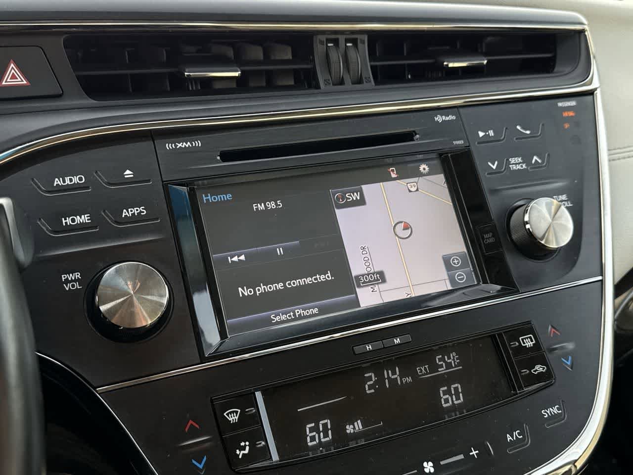 Thumbnail: 2015 Toyota Avalon - 18