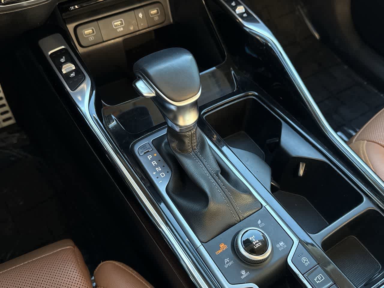 Thumbnail: 2023 Kia Sorento - 21