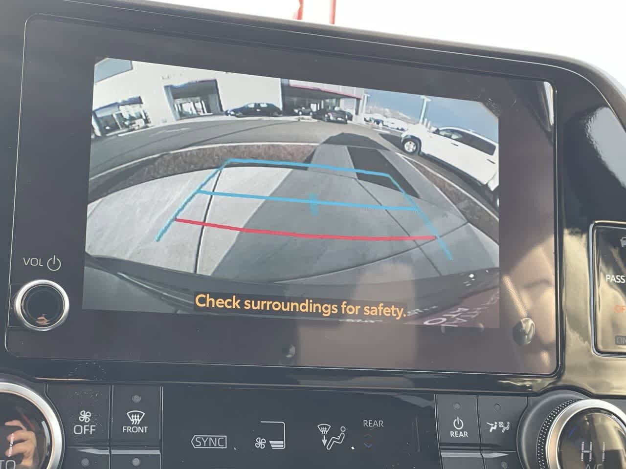 Thumbnail: 2023 Toyota Highlander - 23