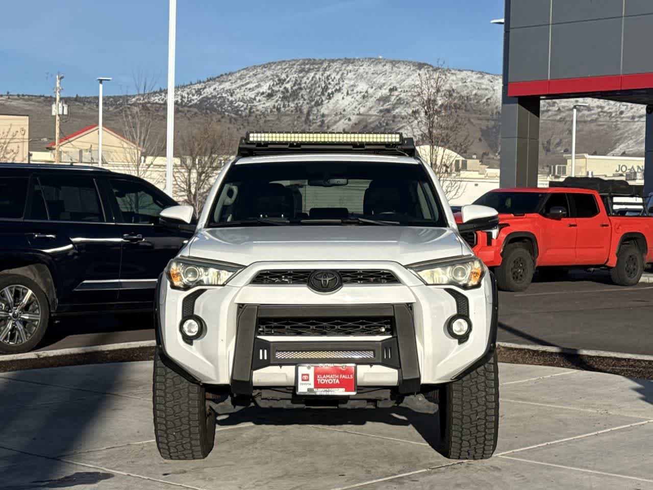 Thumbnail: 2016 Toyota 4Runner - 3