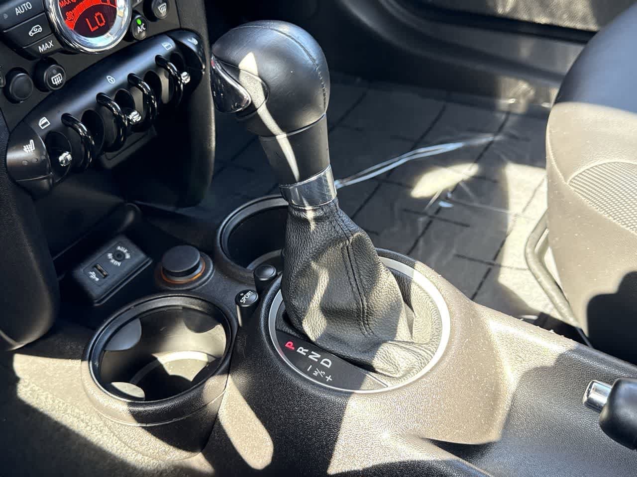Thumbnail: 2013 MINI Cooper Hardtop - 18