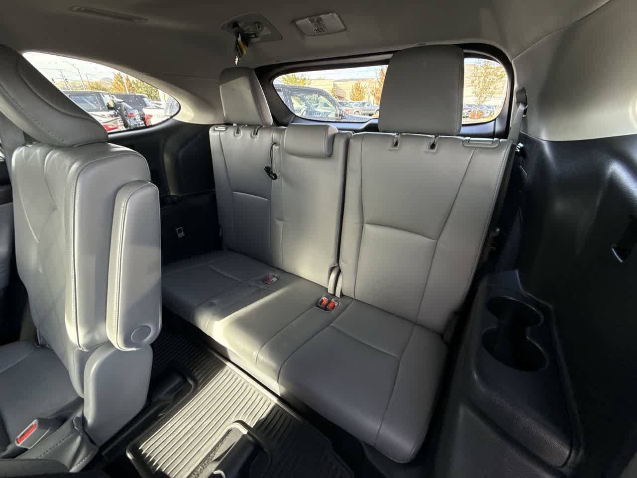 Thumbnail: 2023 Toyota Highlander - 13