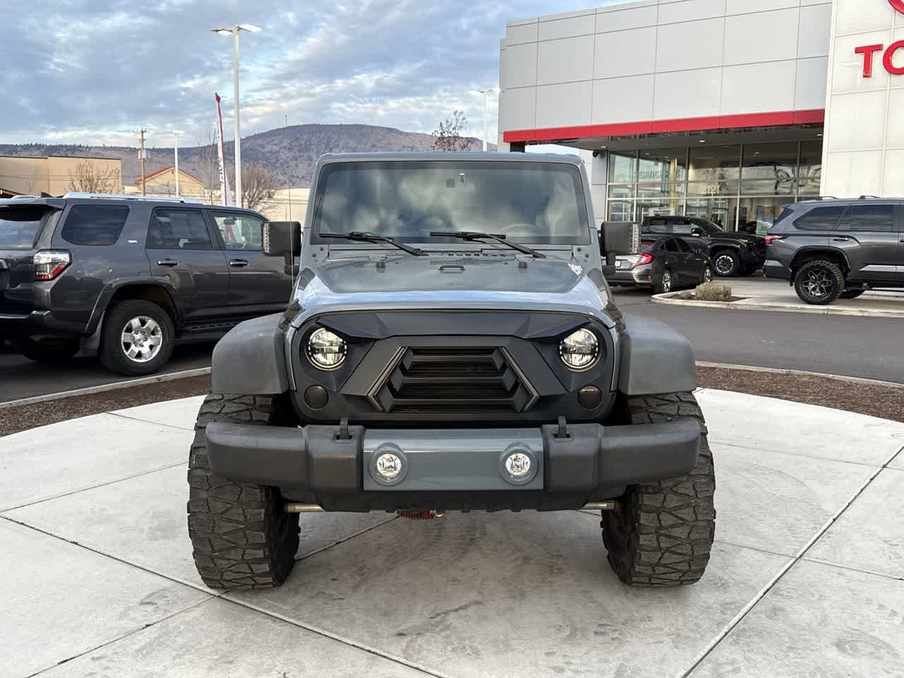 Thumbnail: 2015 Jeep Wrangler - 3