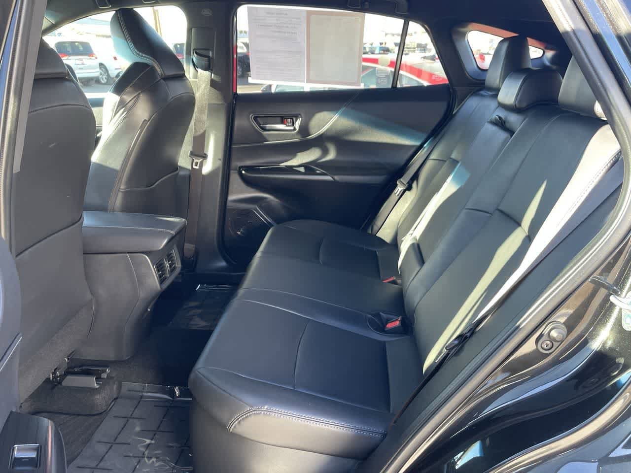 Thumbnail: 2022 Toyota Venza - 12