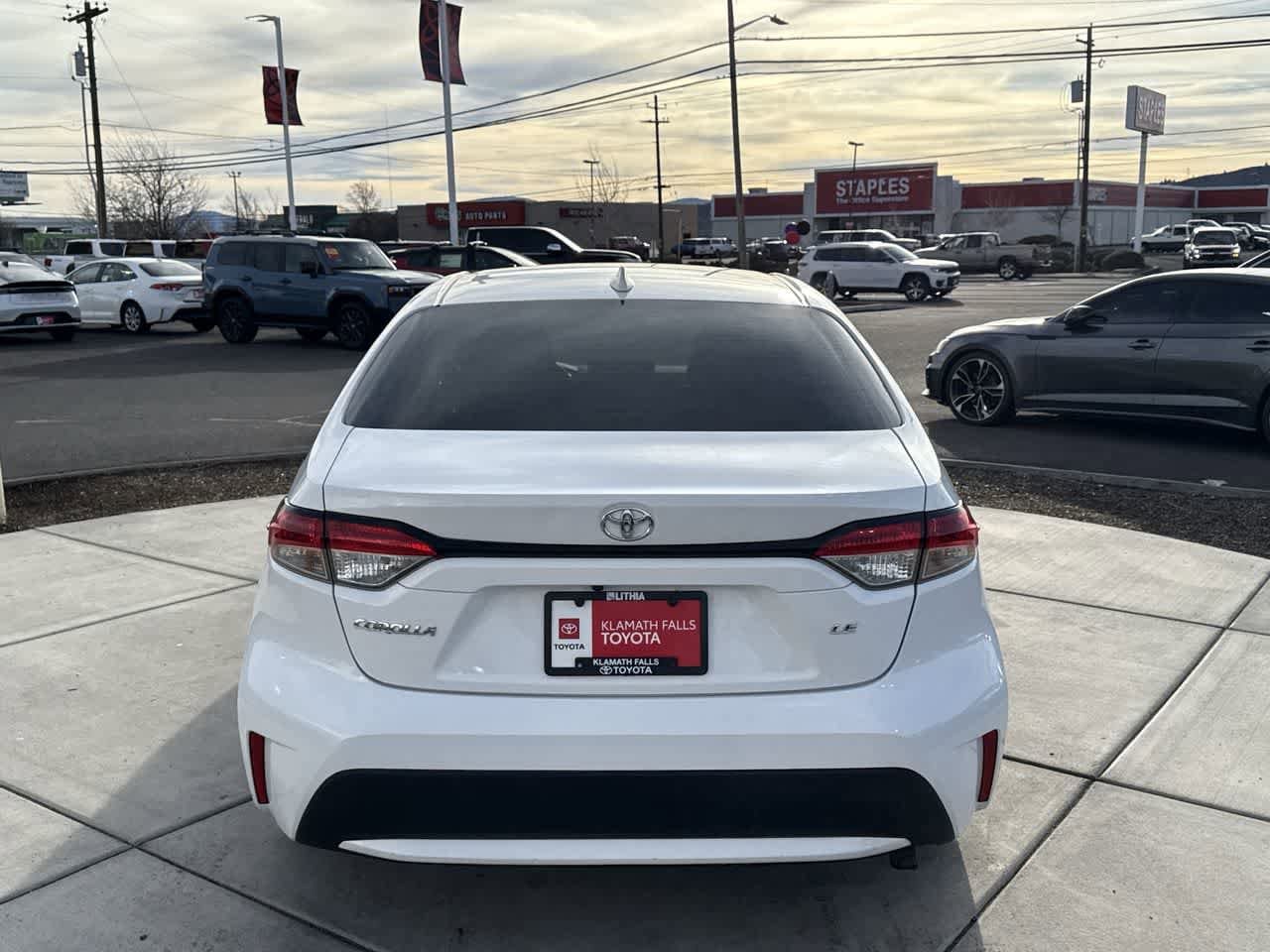 Thumbnail: 2022 Toyota Corolla - 4