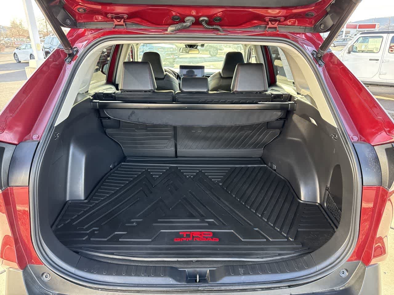 Thumbnail: 2023 Toyota RAV4 - 6