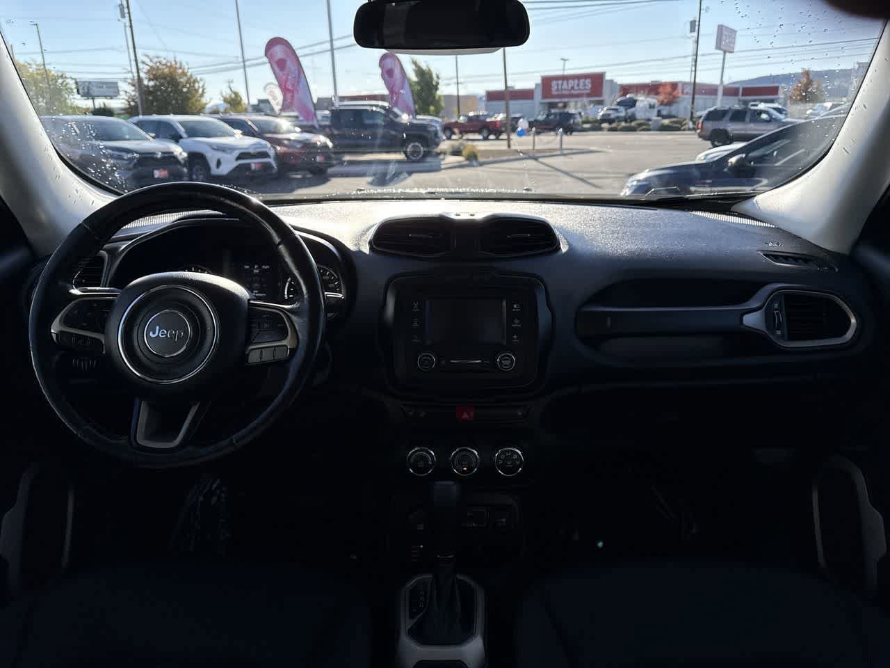 Thumbnail: 2017 Jeep Renegade - 15