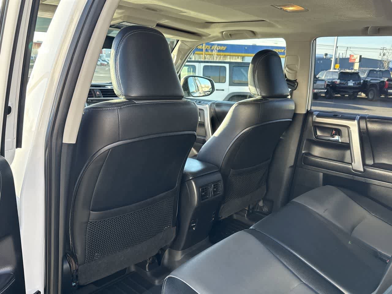 Thumbnail: 2016 Toyota 4Runner - 13