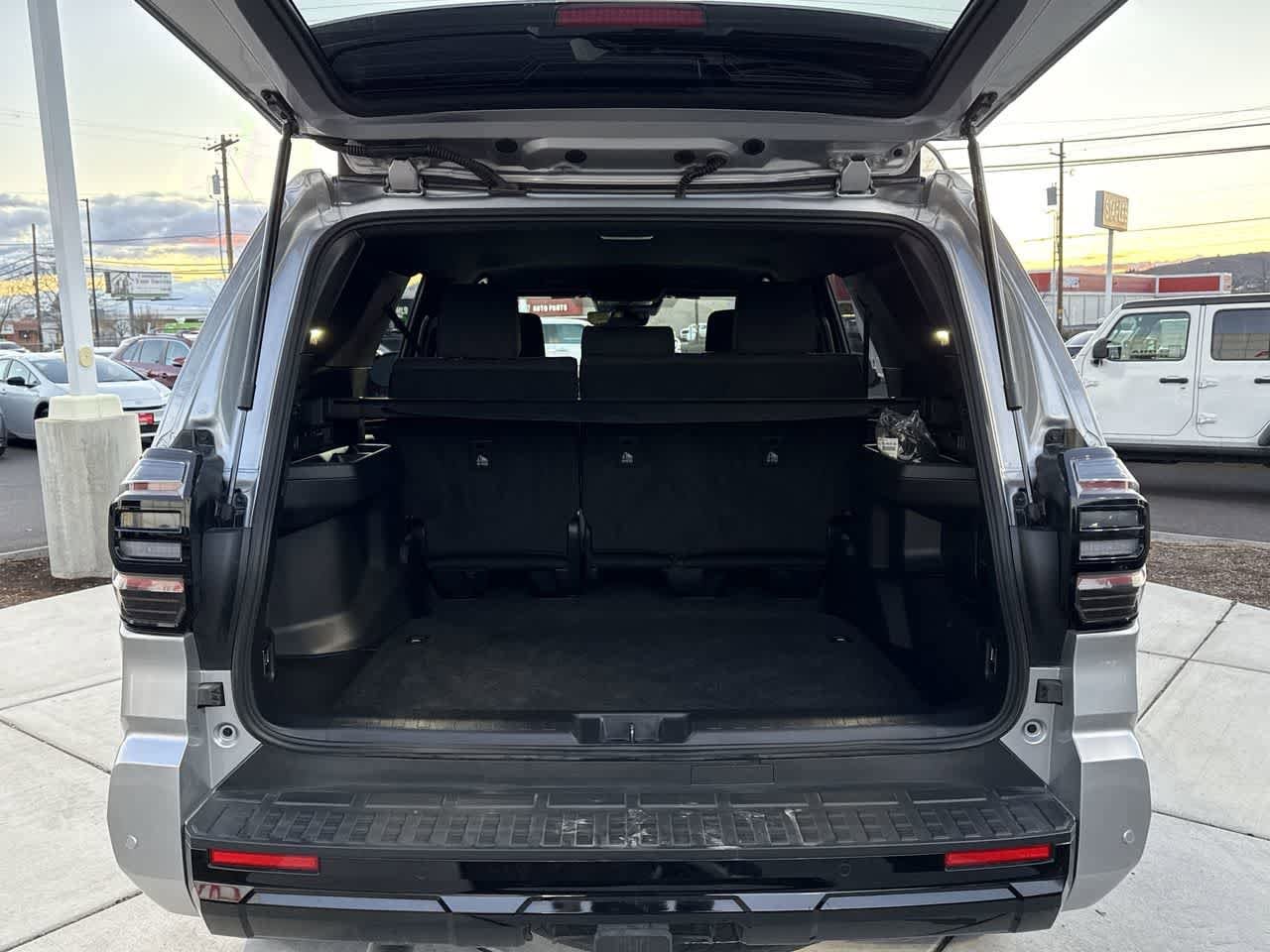 Thumbnail: 2025 Toyota 4Runner - 6