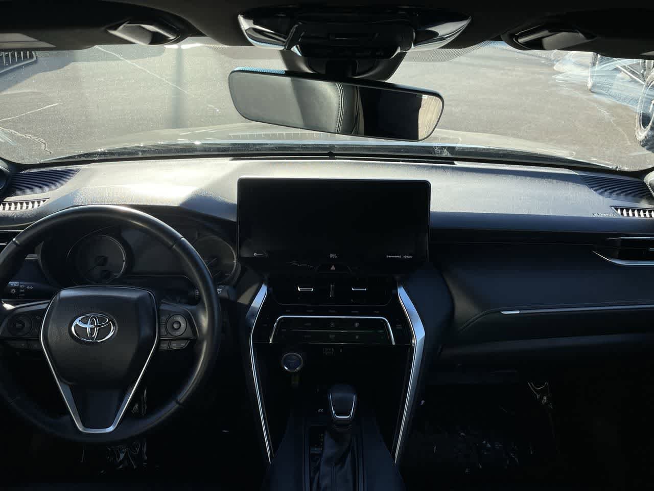 Thumbnail: 2022 Toyota Venza - 15