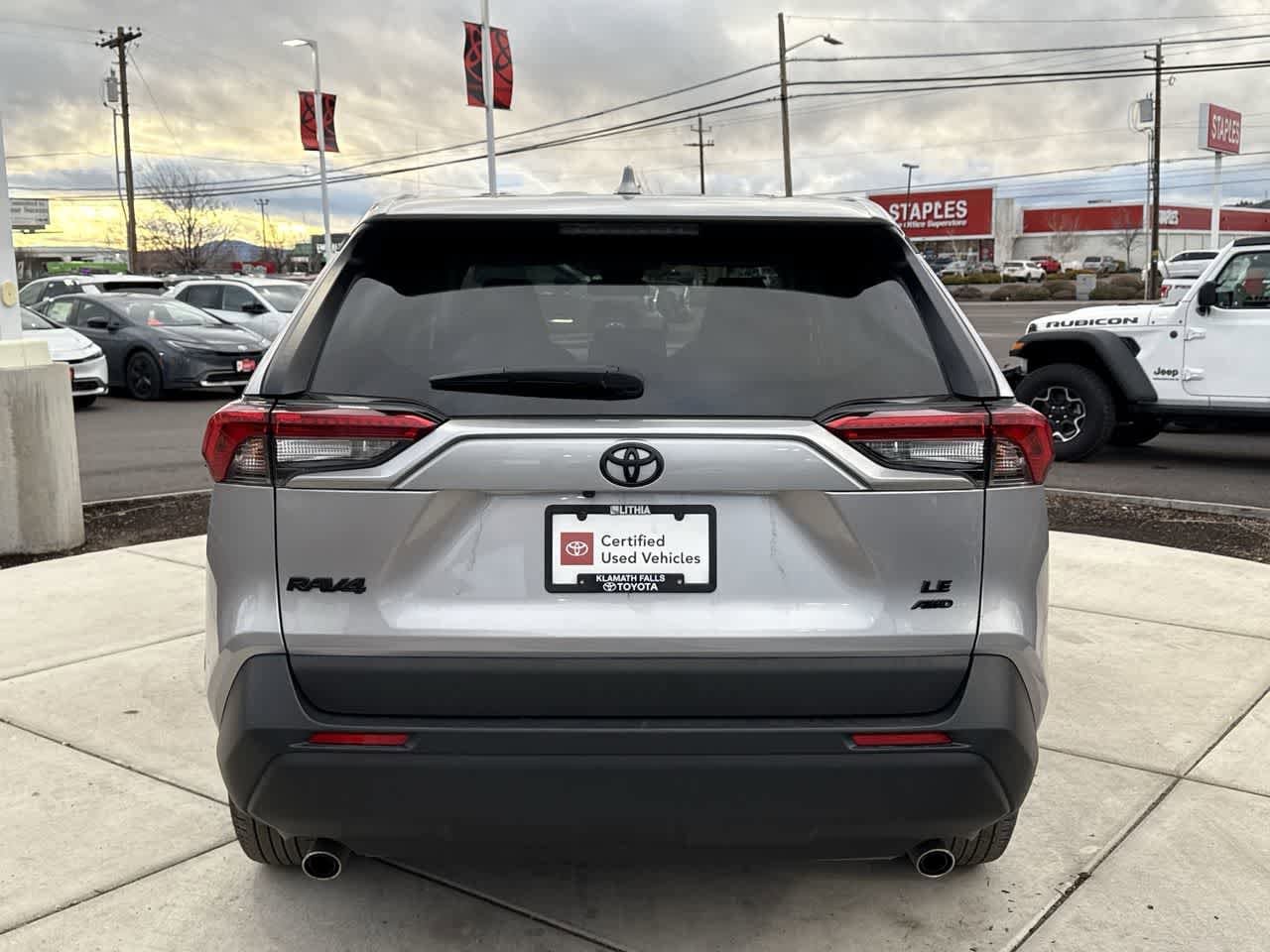 Thumbnail: 2022 Toyota RAV4 - 4