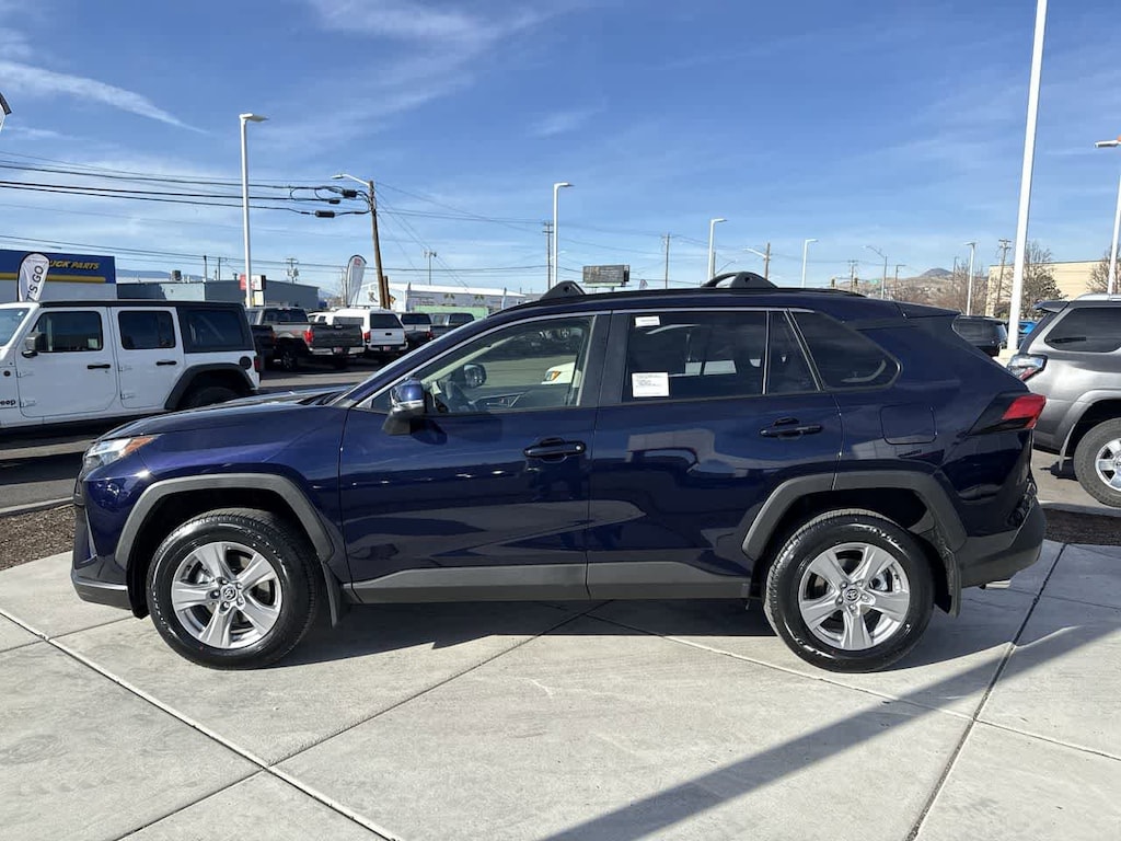 New 2025 Toyota RAV4 XLE SUV