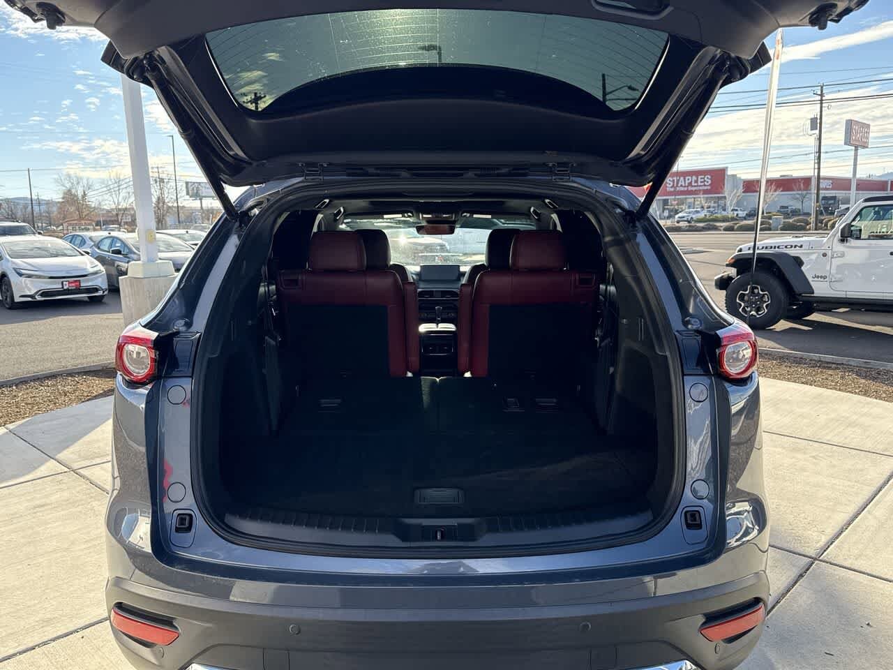 Thumbnail: 2022 Mazda CX-9 - 6