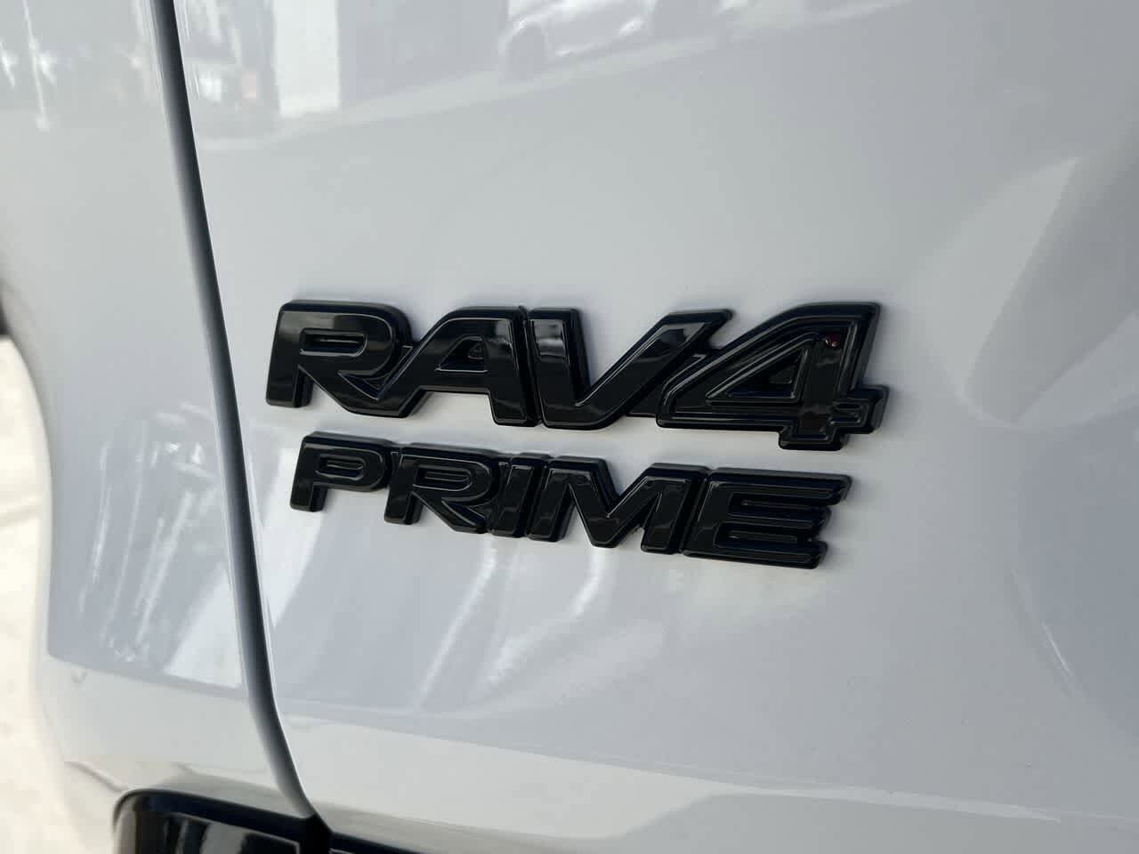 2024 Toyota RAV4 Prime SE 9