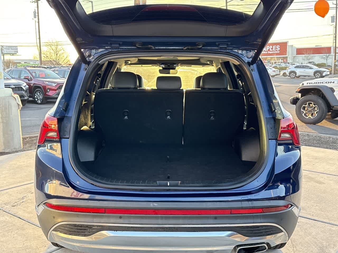 Thumbnail: 2023 Hyundai Santa Fe - 6