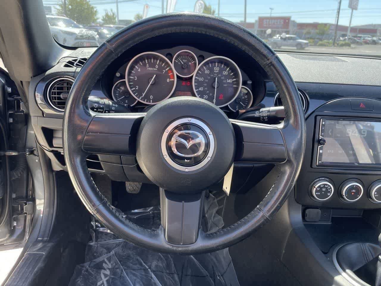 Thumbnail: 2014 Mazda MX-5 Miata - 15
