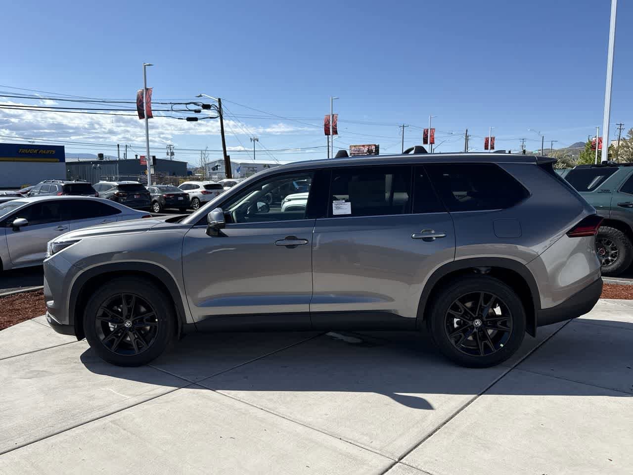 Thumbnail: 2026 Toyota Grand Highlander - 2