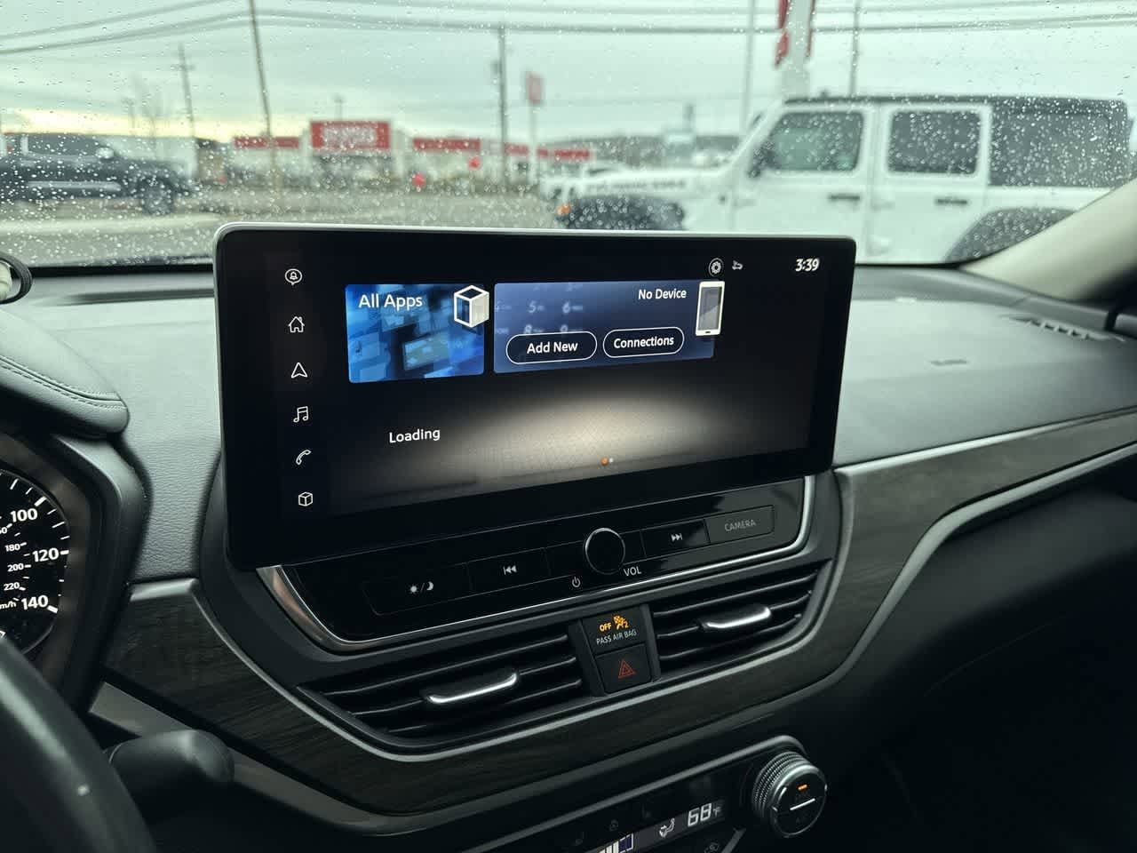 Thumbnail: 2023 Nissan Altima - 18