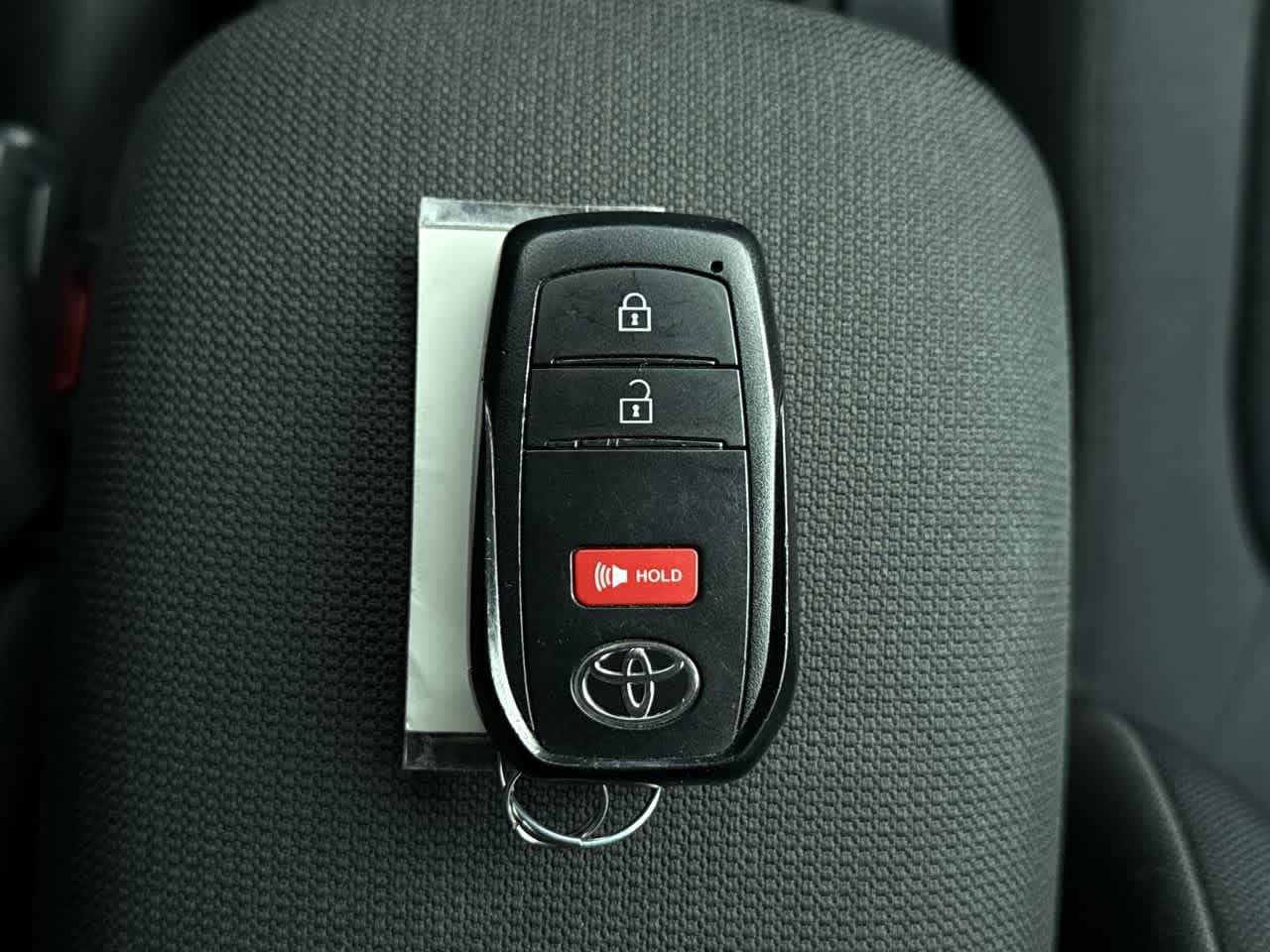 Thumbnail: 2023 Toyota Corolla Cross - 23