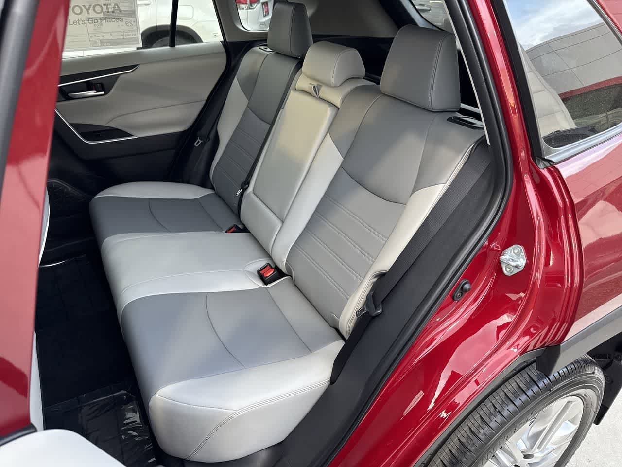 Thumbnail: 2025 Toyota RAV4 - 12