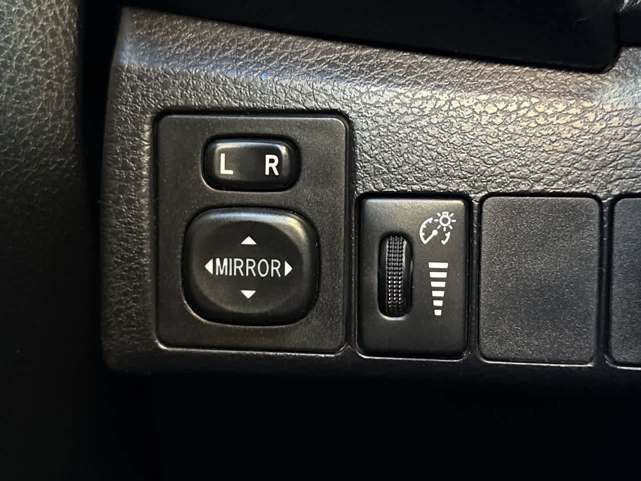 Thumbnail: 2016 Toyota Corolla - 21