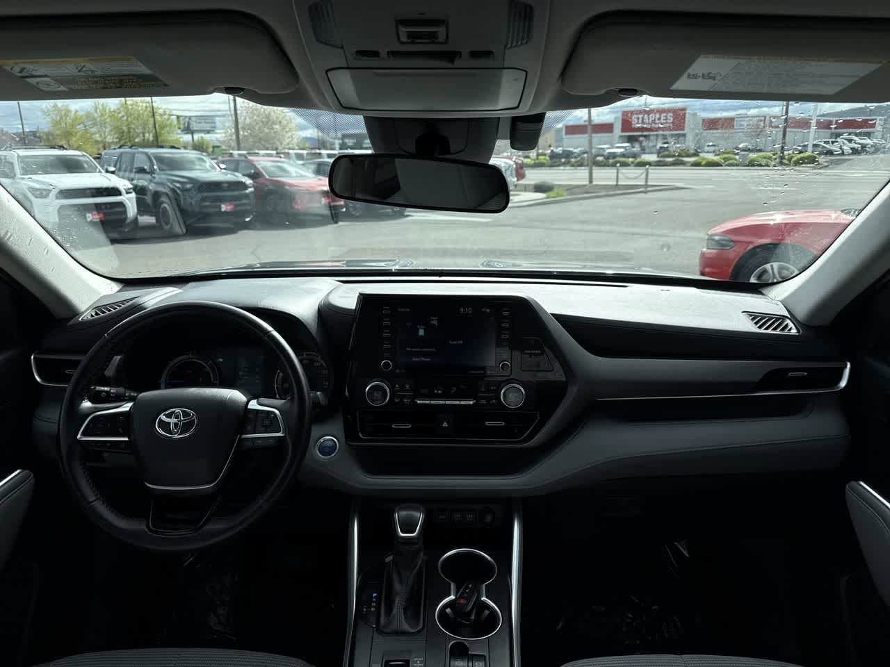 Thumbnail: 2021 Toyota Highlander - 16