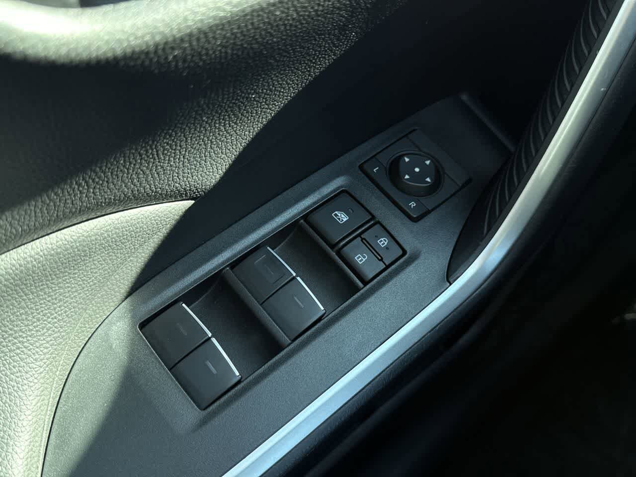 Thumbnail: 2025 Toyota RAV4 - 22