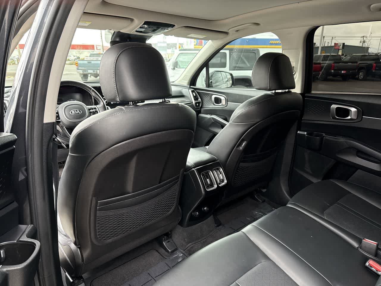 Thumbnail: 2021 Kia Sorento - 14