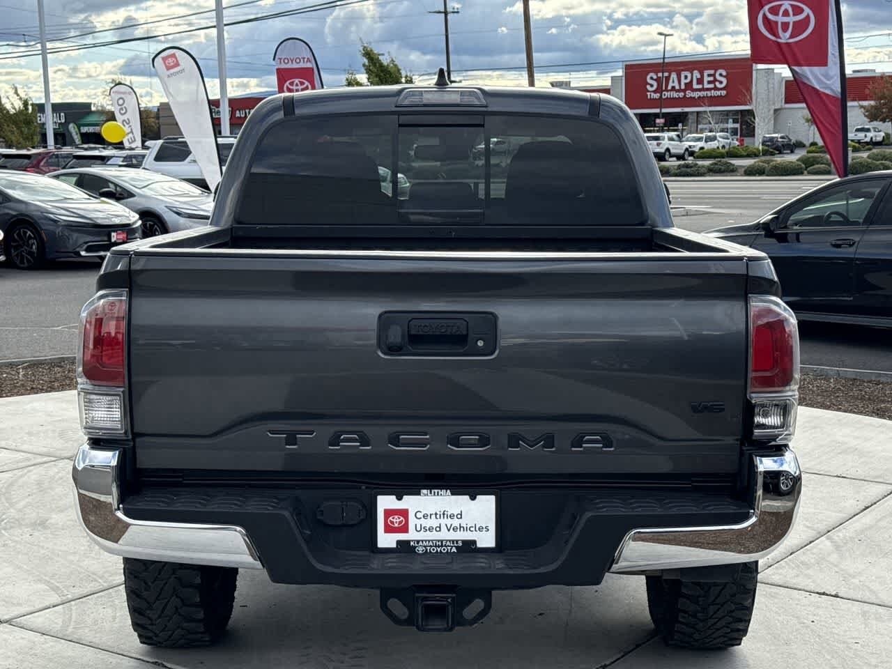 2023 Toyota Tacoma TRD V6 photo 4