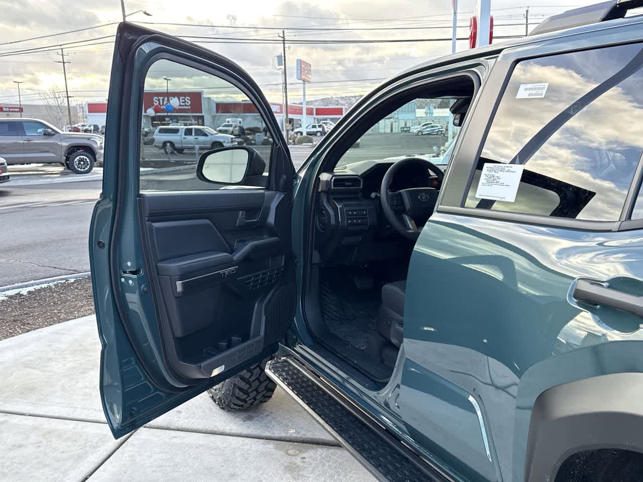 Thumbnail: 2025 Toyota 4Runner - 10