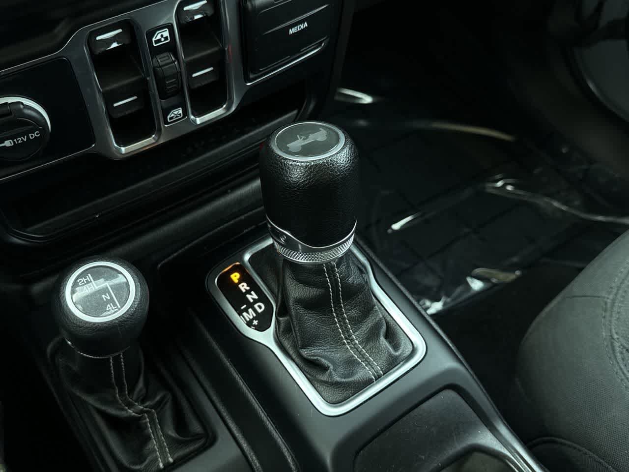 Thumbnail: 2022 Jeep Wrangler - 20