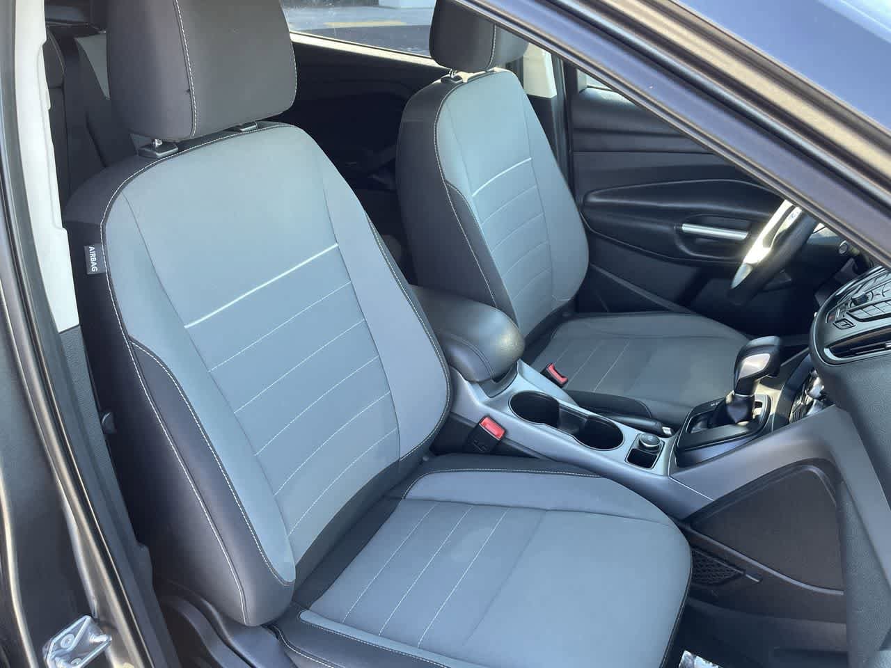 Thumbnail: 2015 Ford Escape - 15