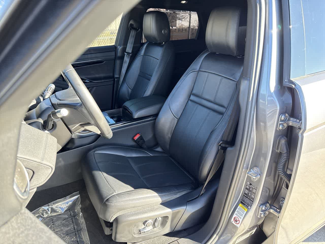 Thumbnail: 2021 Land Rover Range Rover Evoque - 11