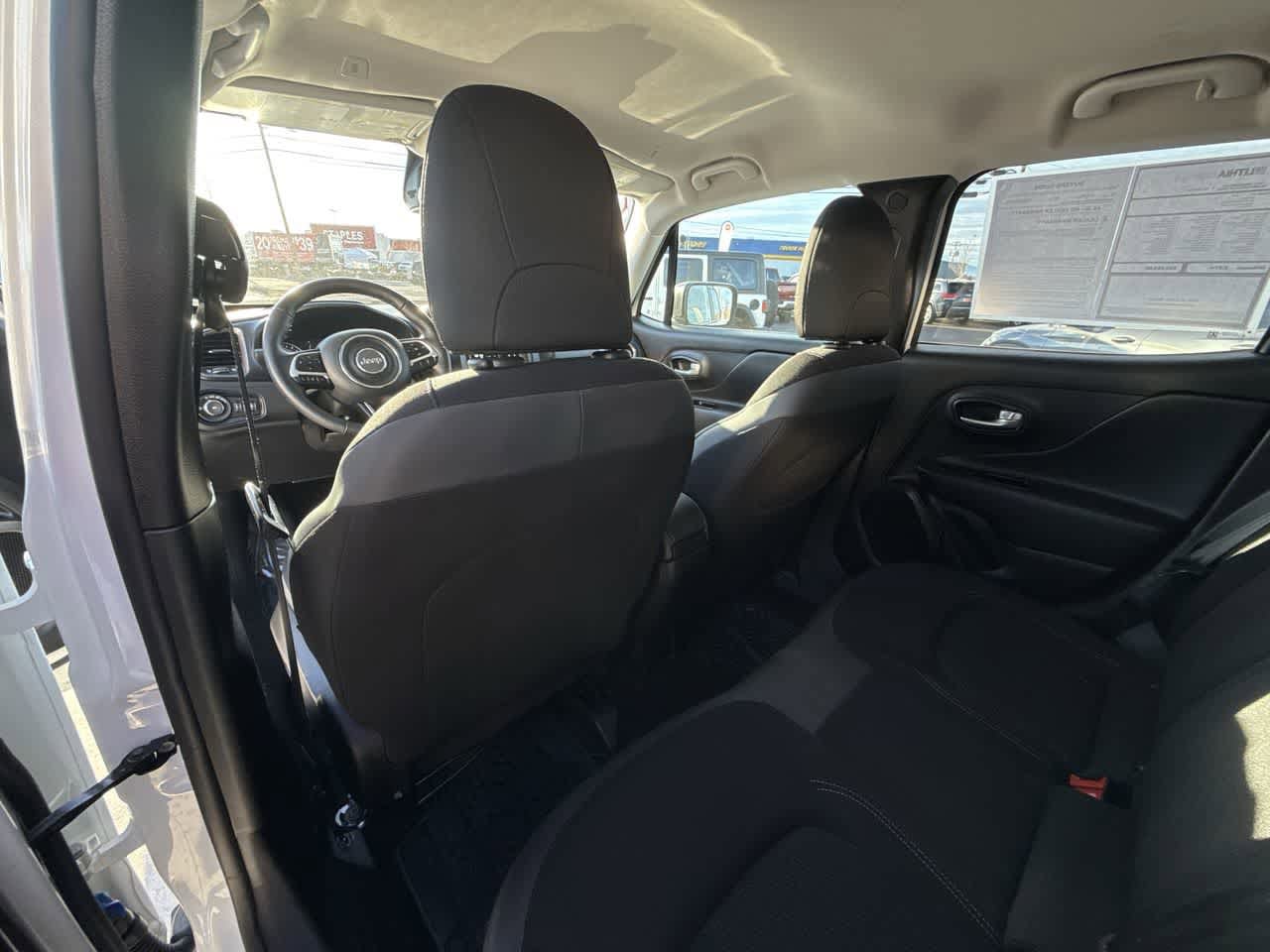 Thumbnail: 2023 Jeep Renegade - 13