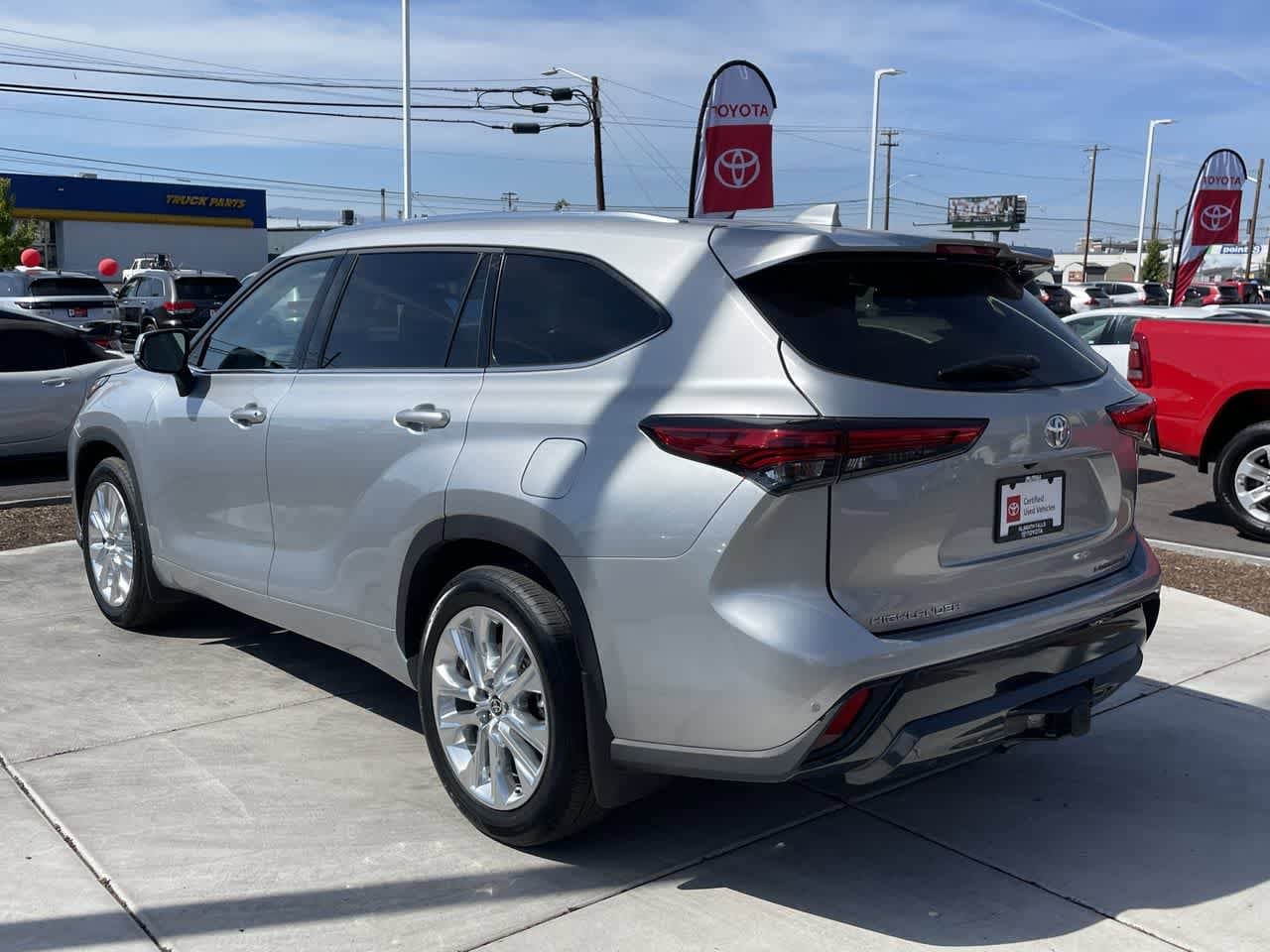 Thumbnail: 2021 Toyota Highlander - 5