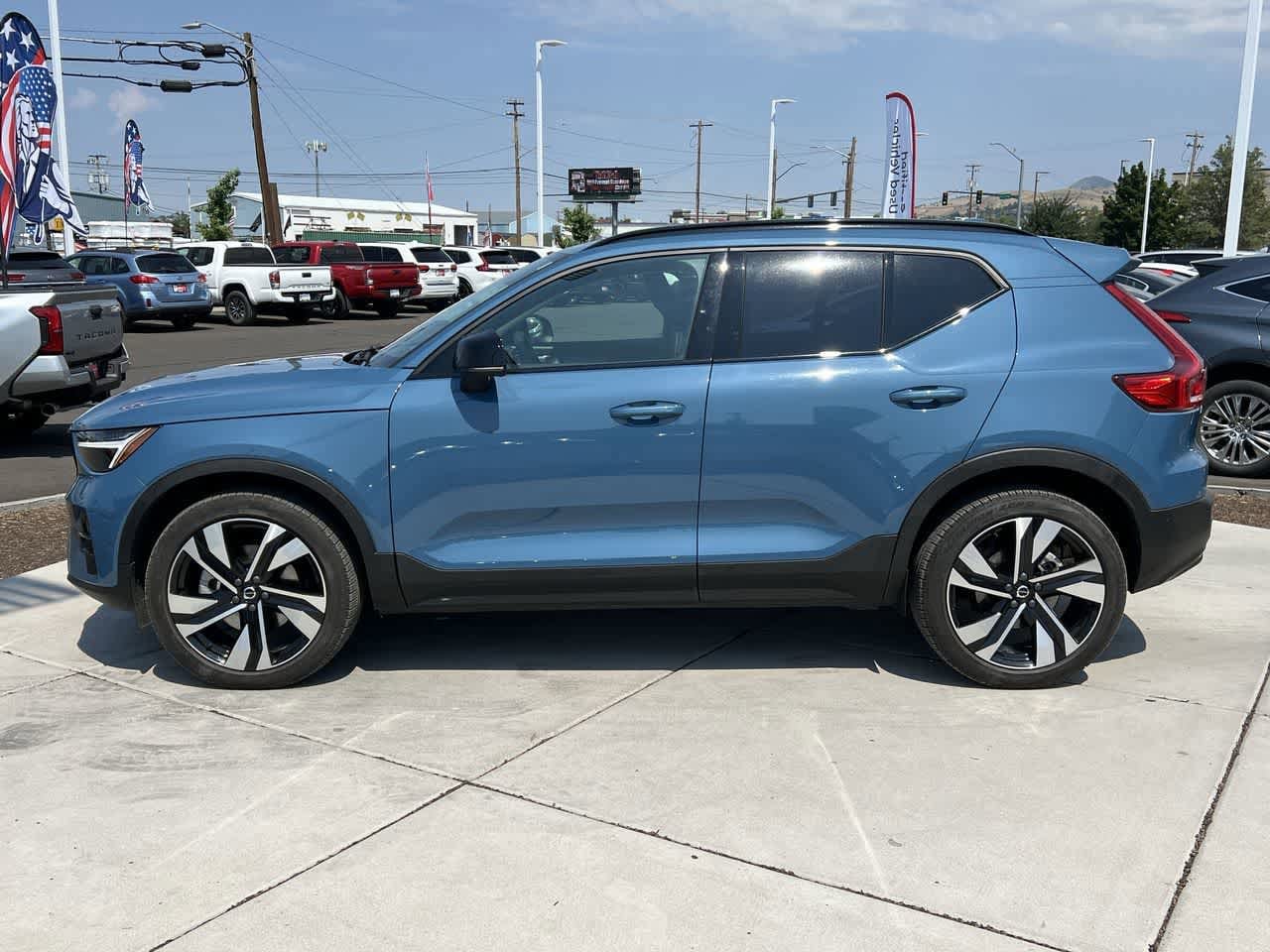 Used 2023 Volvo XC40 Ultimate with VIN YV4L12UX6P2925939 for sale in Klamath Falls, OR