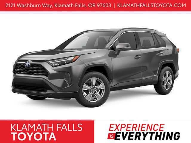 2025 Toyota RAV4 XLE's photo