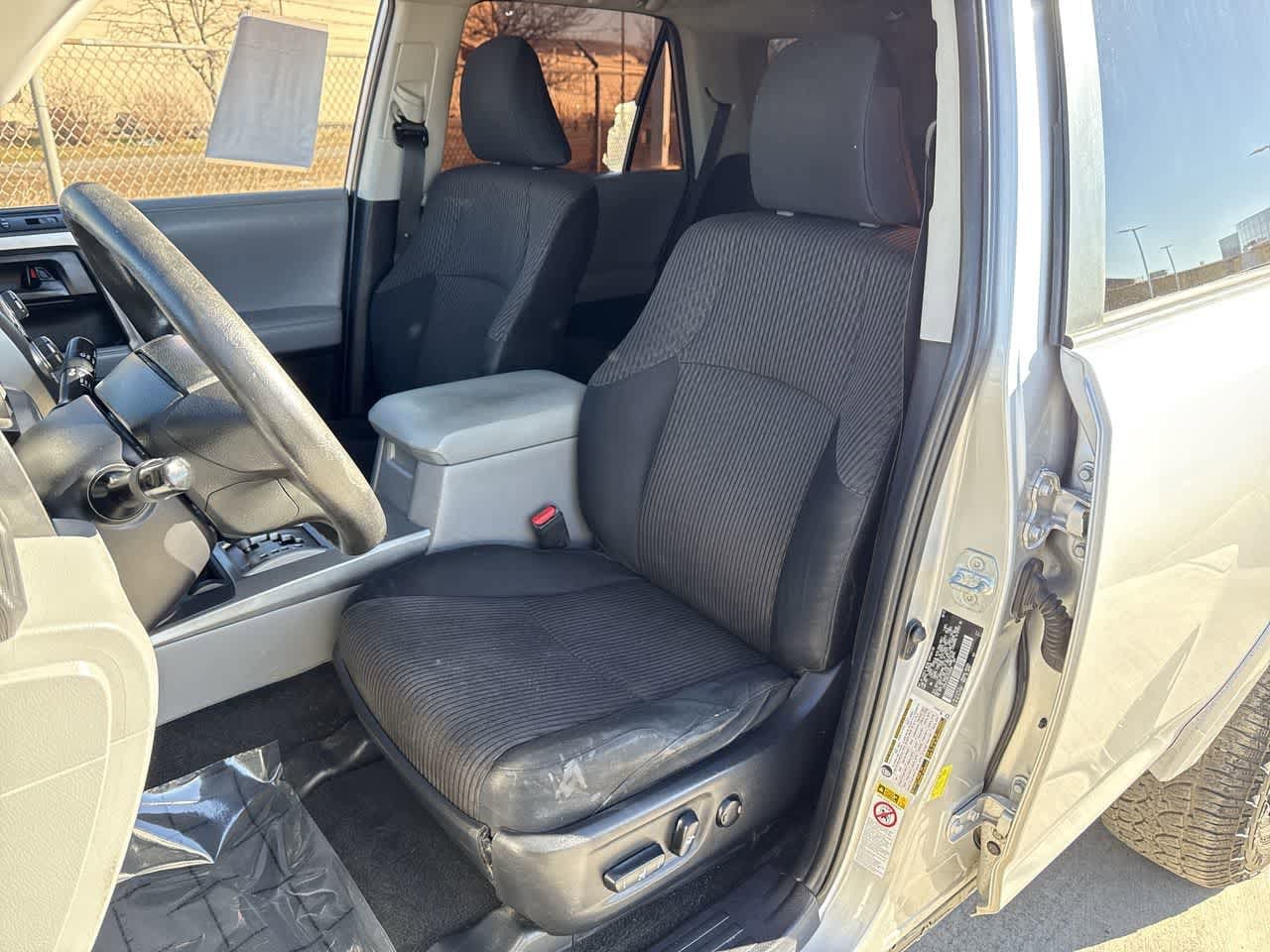 Thumbnail: 2012 Toyota 4Runner - 11