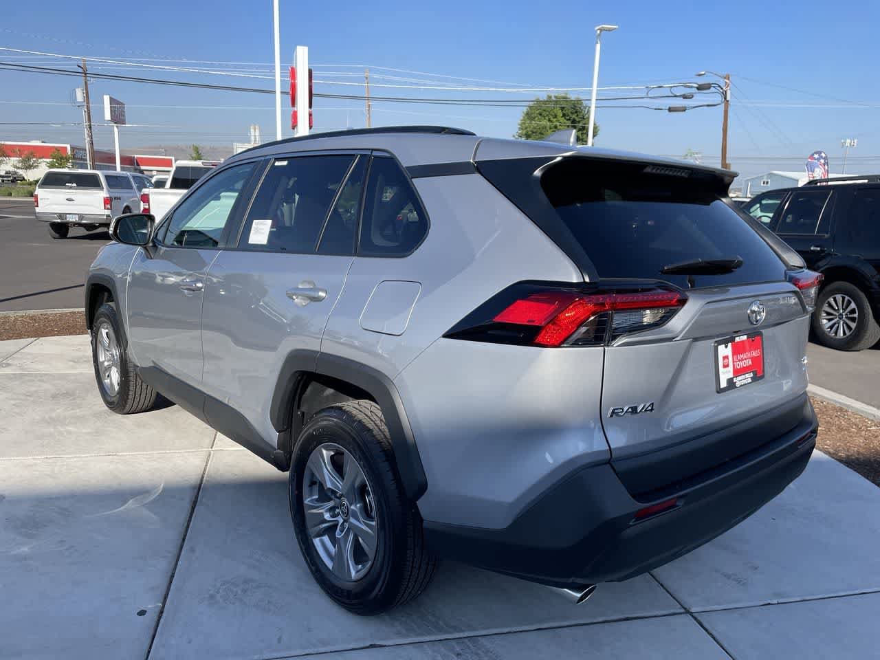 Thumbnail: 2022 Toyota RAV4 - 5