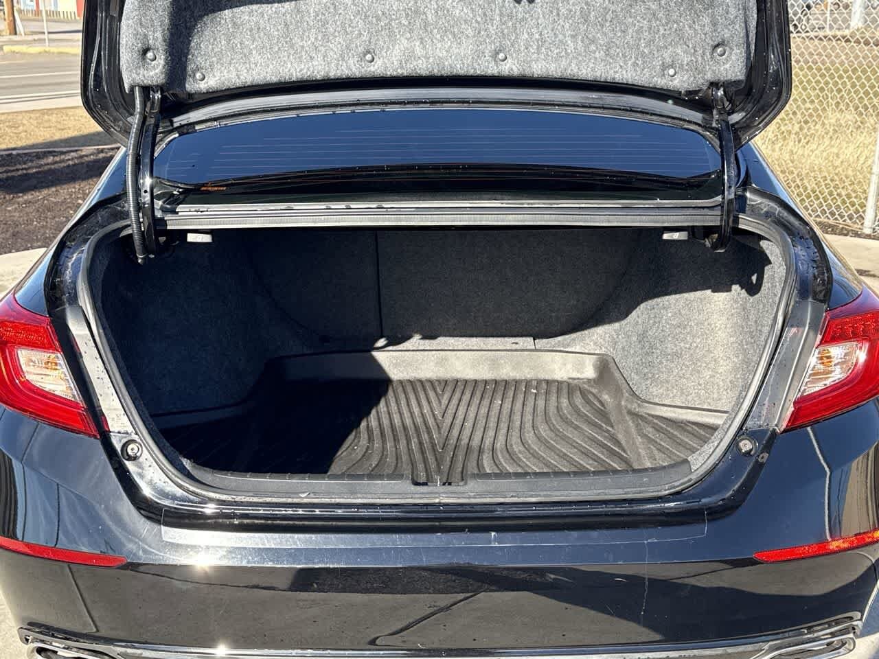 Thumbnail: 2022 Honda Accord - 6