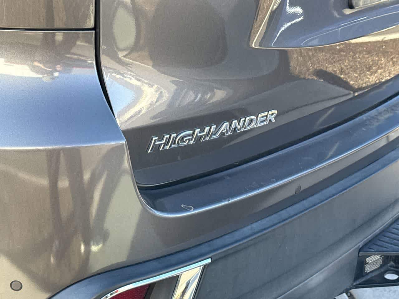 Thumbnail: 2018 Toyota Highlander - 9