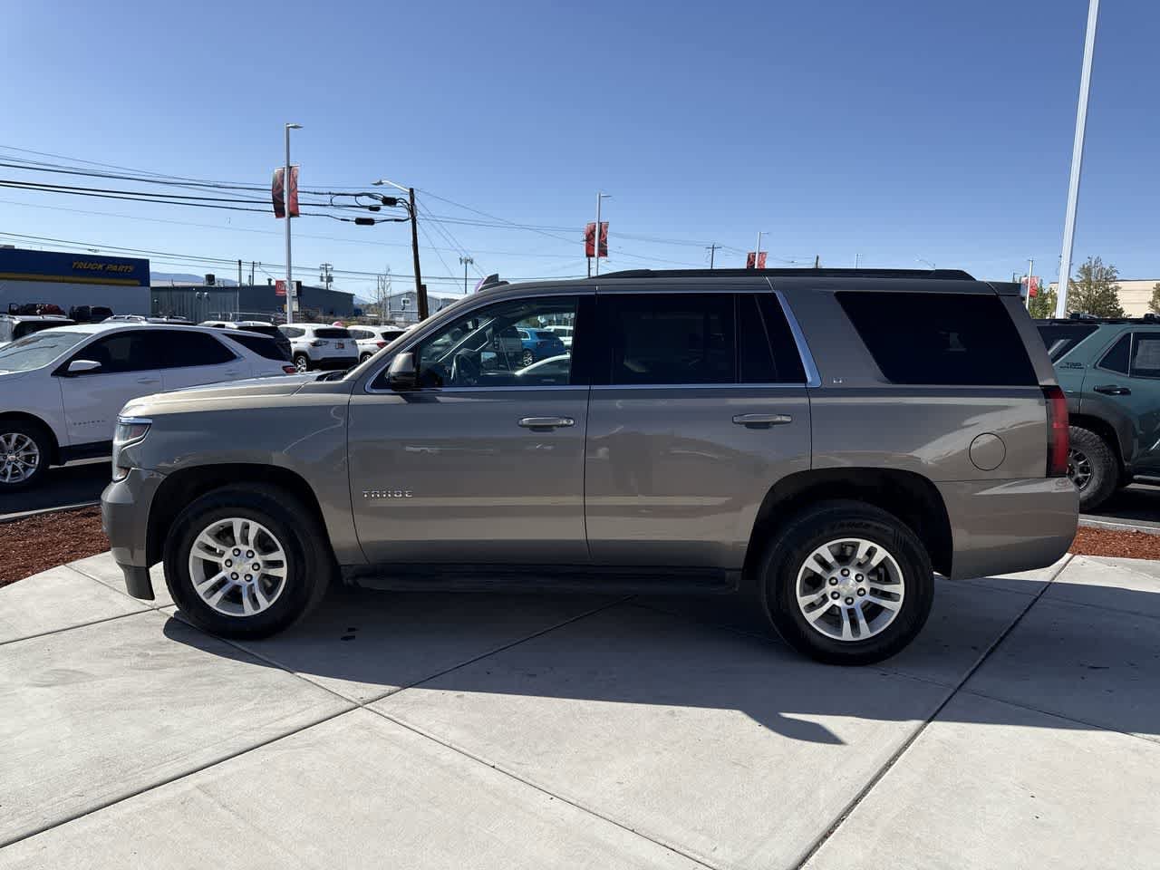 Thumbnail: 2018 Chevrolet Tahoe - 2