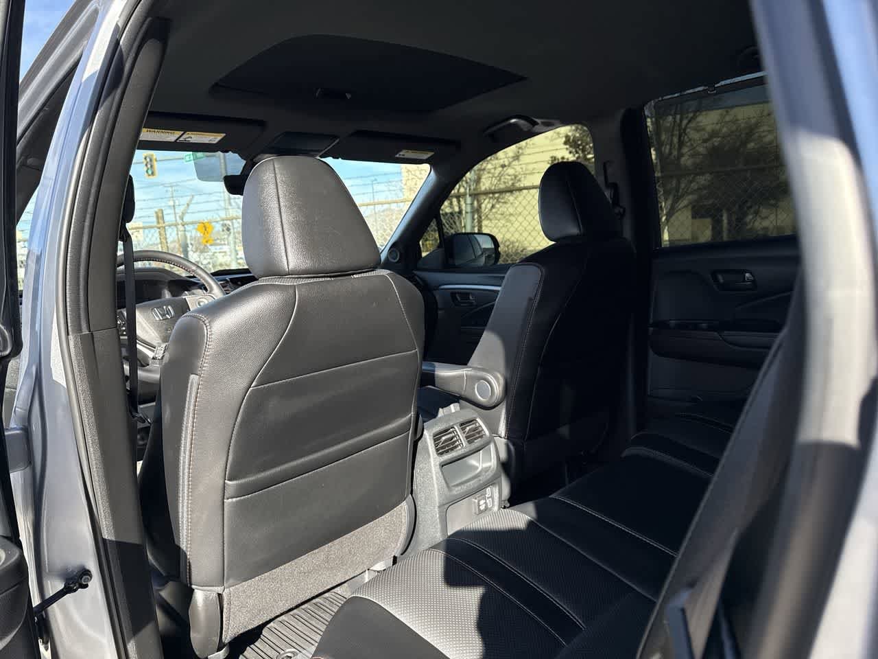 Thumbnail: 2022 Honda Passport - 13