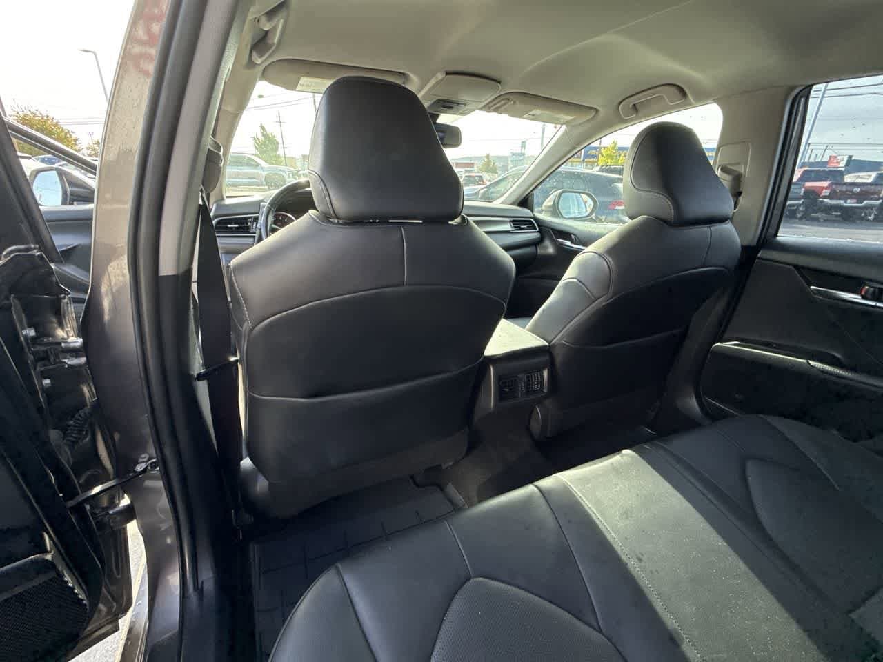 Thumbnail: 2020 Toyota Camry - 13