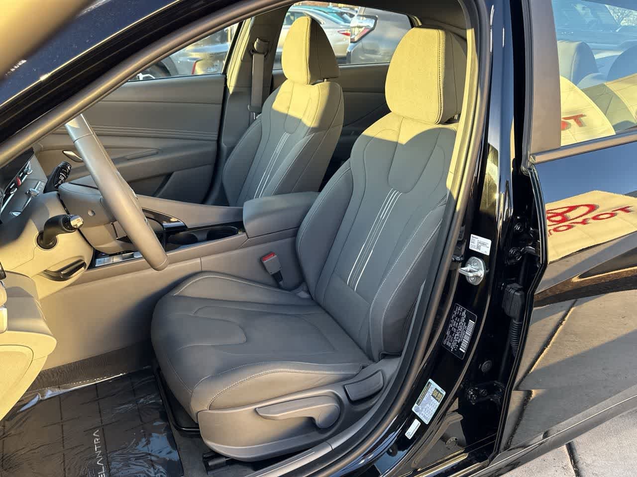 Thumbnail: 2023 Hyundai Elantra - 11