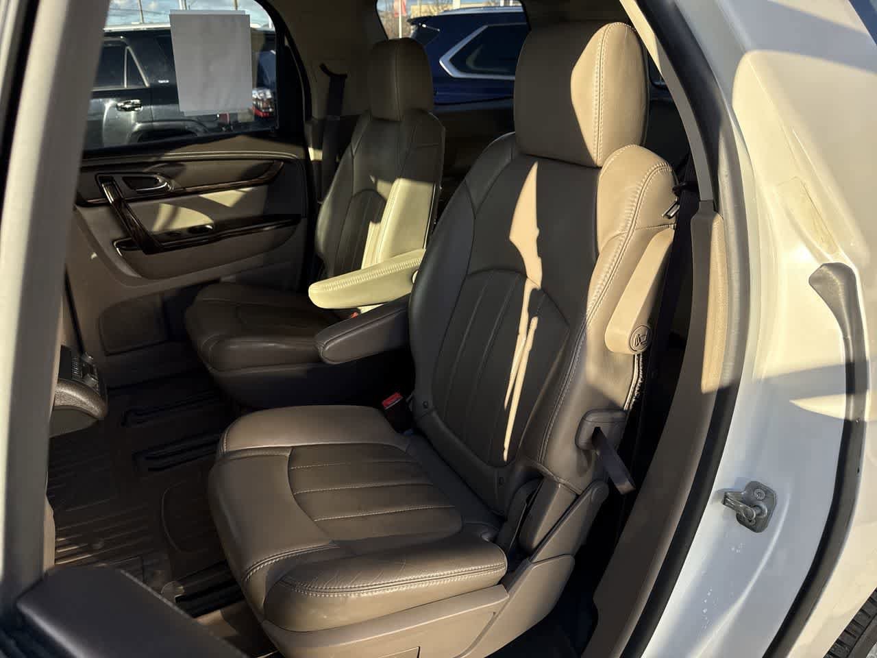 Thumbnail: 2014 GMC Acadia - 12