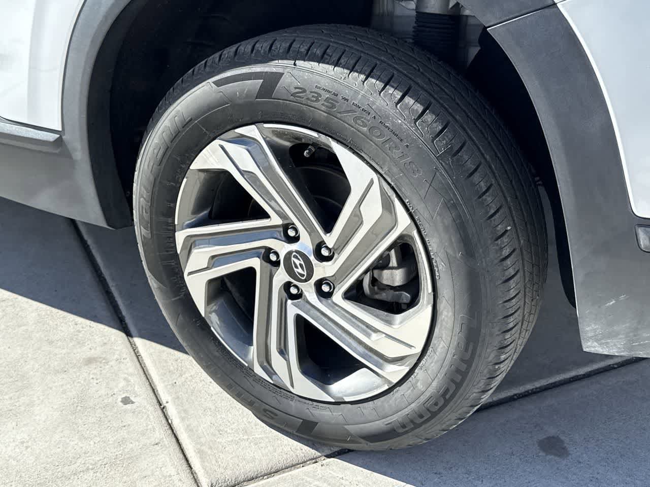 Thumbnail: 2023 Hyundai Santa Fe - 8