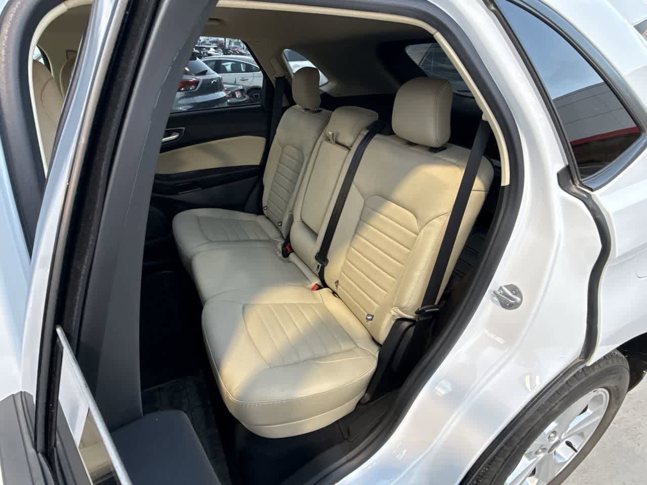 Thumbnail: 2022 Ford Edge - 12