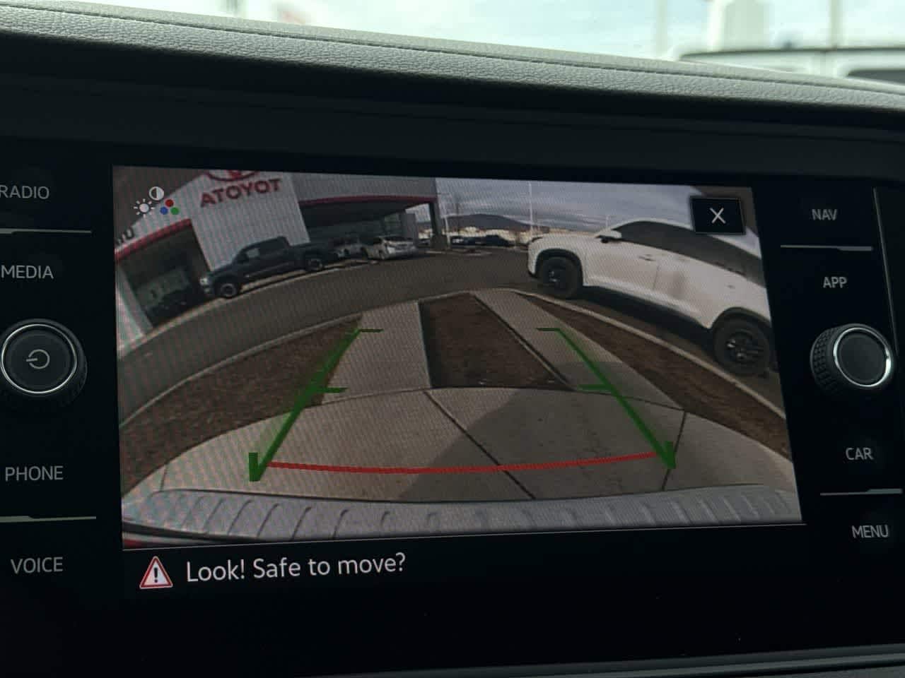 Thumbnail: 2024 Volkswagen Jetta - 18