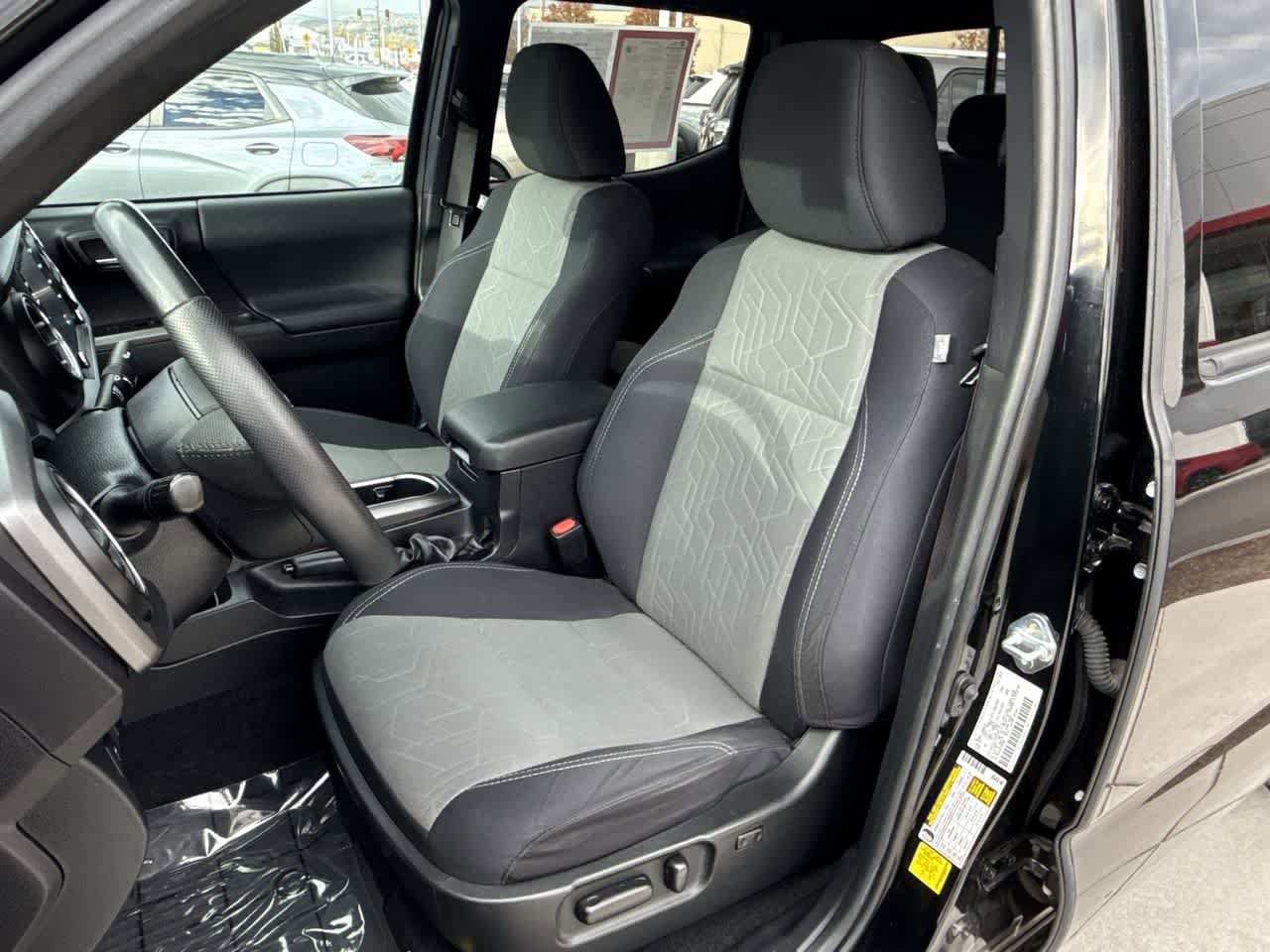 Thumbnail: 2021 Toyota Tacoma - 11